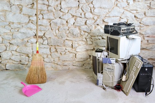 Satisfied clients after home clearance in Shortlands